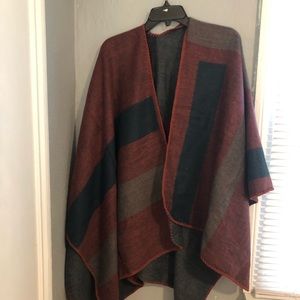 Red/Gray Cape